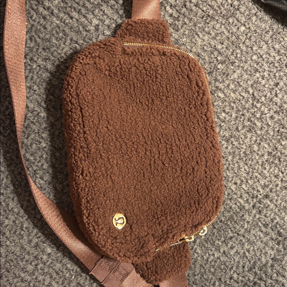 Lululemon Athletica Brown Sherpa Bag